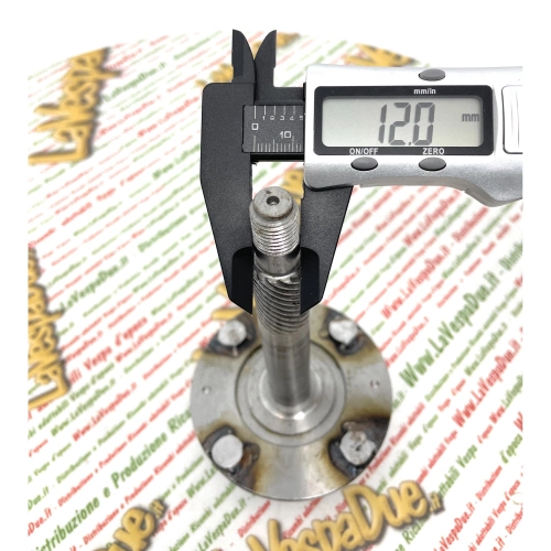 Roue d'essieu avant 8 avec axes à bride 8 mm VESPA 125 150 98 V1 V15 V30 V33 VL VM VN ro 002883 017436