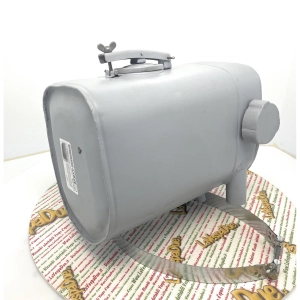 Depósito de mezcla de gasolina para APE A 125, desde el modelo A1T hasta el modelo A15T, de 1947 a 1952. Completo con abrazadera metálica, filtro de aire con tapa y tapón de gasolina. Producto italiano artesanal.