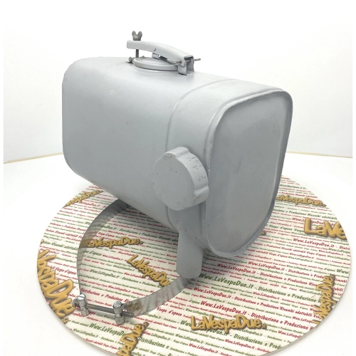Depósito de mezcla de gasolina para APE A 125, desde el modelo A1T hasta el modelo A15T, de 1947 a 1952. Completo con abrazadera metálica, filtro de aire con tapa y tapón de gasolina. Producto italiano artesanal.