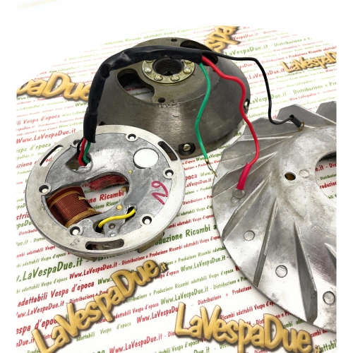 Flywheel with stator 6 volts 3 wires with tips and capacitor for VESPA SPRINT SPRINT VELOCE SUPER TS GTR GT VNB VBB etc...