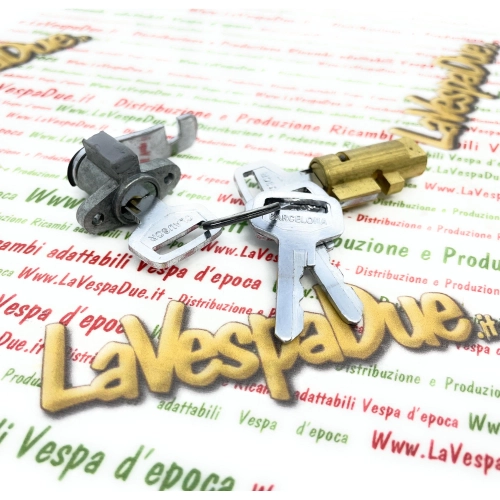 Kit de verrouillage de direction pour top case des modèles espagnols de Vespa 125, 150 S, Sprint, GS et 160 Super.