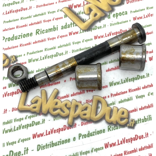 Pasador de montaje de la suspensión del buje delantero para VESPA 125 150 VM1T VM2T VN1T VNB VBA1T VBB1T VS1VS2 VS3 VS4 VS5