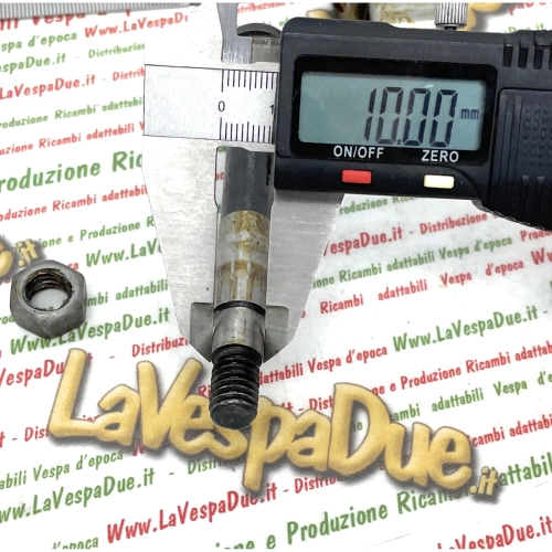 Pasador de montaje de la suspensión del buje delantero para VESPA 125 150 VM1T VM2T VN1T VNB VBA1T VBB1T VS1VS2 VS3 VS4 VS5