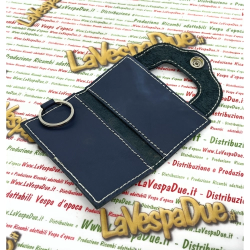 Portachiavi VESPA APE e LAMBRETTA antigraffio porta documenti tipo carta di credito pubblicitario in pelle con clip ed anello VESPA APE e LAMBRETTA