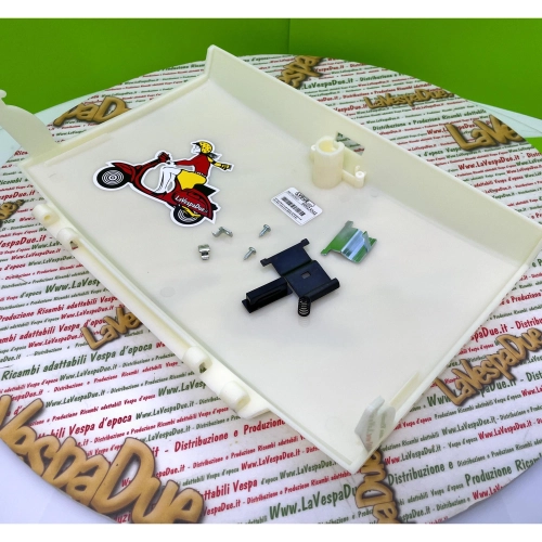 Complete door kit with button plates for top box VESPA PK S SS AUTOMATICA 50 80 100 125 with hooks and plates ro 216467 008432 216622 216625 216620 216621 216624