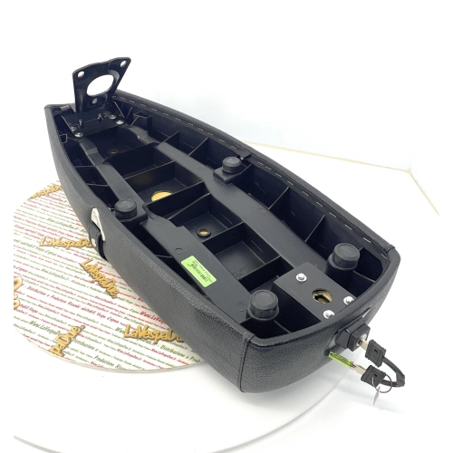 Asiento biplaza negro para VESPA PX 125 150 200 E ARCOBALENO, base de plástico con cerradura.