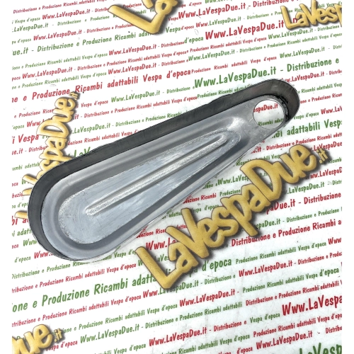 Tapa de buje de aluminio con resorte y línea central para VESPA 125 V30 V33 VM VN VNA VNB 150 VL GS VS VB1 VBA VBB GL VLA ro 015435 023359 079227 079228
