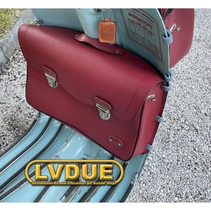Burgunderrote Frontschutz-Topcase-Tasche für VESPA 125 150 VNB VNA VBB mit Schultergurt, italienisches Handwerksprodukt