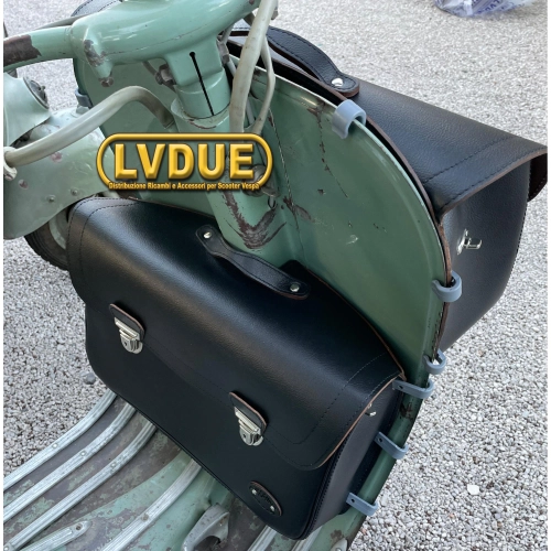 Sacoche de top case arrière noire avec protection avant pour Vespa V30 VL VN VM VB1 125 150 Faro Basso et bandoulière. Produit artisanal italien.