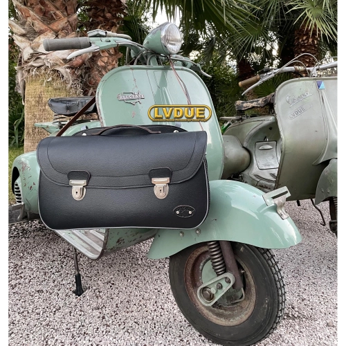 Schwarzes Topcase mit Frontschutzschild für VESPA 125 150 SUPER SPRINT VELOCE GT GTR GL mit Schultergurt. Italienisches Handwerksprodukt.