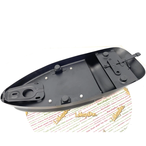 Sillín de competición SPORT PX PE 80 125 150 200 con estructura metálica con recubrimiento en polvo y asiento acolchado.