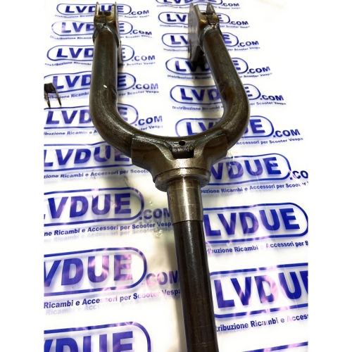 Fourche pour LAMBRETTA 125 150 LI 1ère et 2ème série INNOCENTI ro 19060210 tube de direction guidon