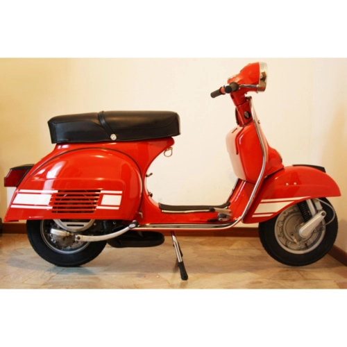 Bandes adhésives blanches pour carrosserie, capots, côtés et garde-boue de VESPA RALLY 180 200 VSD ro 610193M