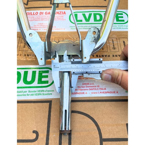 Manubrio completo di manopole e leve Piaggio Grillo 255500