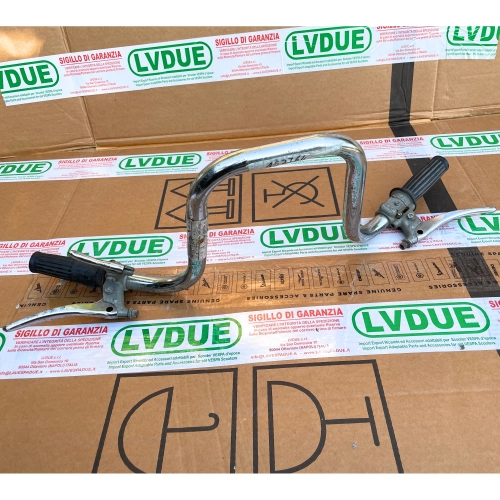Manubrio completo di manopole e leve Piaggio Bravo 152764