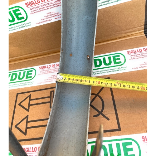 Originaler, unbenutzter NOS-Vorderradkotflügel für PIAGGIO 50 Boxer 123720.