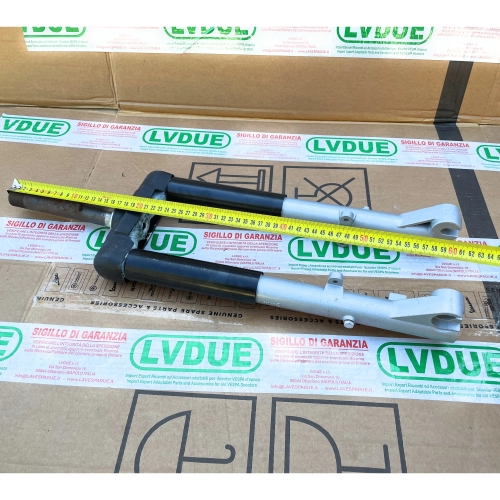 Horquilla original Piaggio SI NOS completa, número de pieza 272085, tubo de dirección.