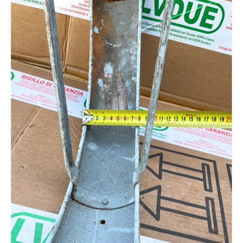 Guardabarros trasero original NOS para PIAGGIO 50 Bravo ro 147068