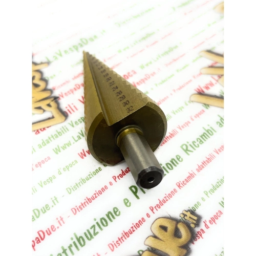 Broca escalonada HSS, punta cónica, para agujeros de 4 mm a 32 mm.