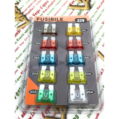 Lot de 10 fusibles à lames, type standard, différents ampérages pour VESPA APE, LAMBRETTA, FIAT 5, 7.5, 10, 15, 20, 25 et 30 Ah