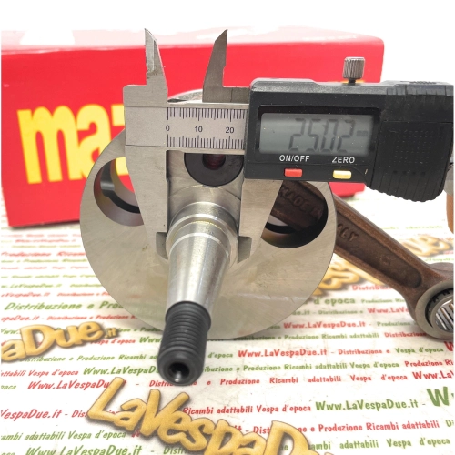 Albero Motore MAZZUCCHELLI AMT 163 per VESPA 150 VB1T VL1 con masse tonde corsa 57 mm Biella interasse 110 mm Spinotto 15 mm