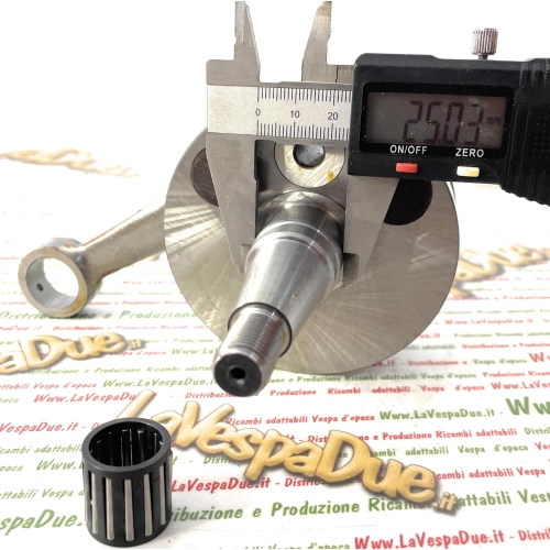 Cigüeñal MAZZUCCHELLI AMT 196A con volantes redondos para VESPA PK 125 ETS N XL2 XL. Carrera 54 mm. Rodamiento 25. Distancia entre centros de biela 105 mm. Hombros completos.