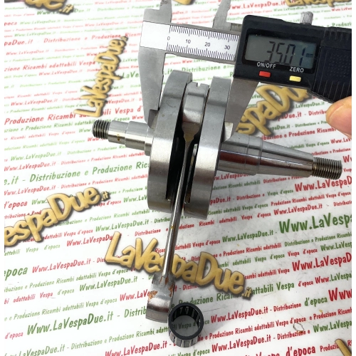 Cigüeñal MAZZUCCHELLI AMT 196A con volantes redondos para VESPA PK 125 ETS N XL2 XL. Carrera 54 mm. Rodamiento 25. Distancia entre centros de biela 105 mm. Hombros completos.