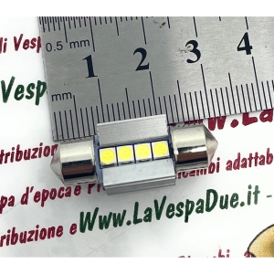 12 Volt CANBUS LED bulb with SV 8.5 connection, 31 mm long, white color, 6000° K, 2.4 W for VESPA LAMBRETTA APE motorcycles and cars