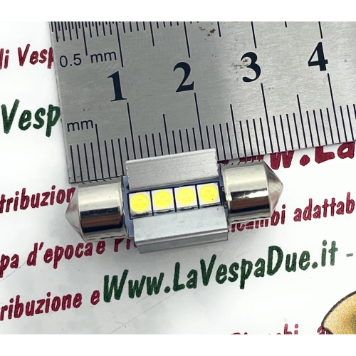 12 Volt CANBUS LED bulb with SV 8.5 connection, 31 mm long, white color, 6000° K, 2.4 W for VESPA LAMBRETTA APE motorcycles and cars