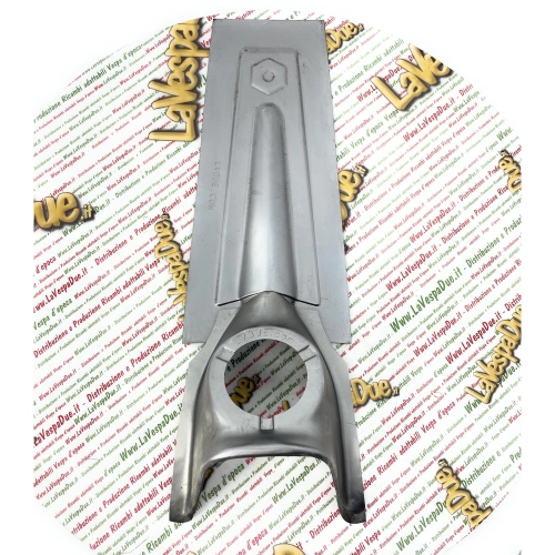 Nasello calandra musetto copristerzo lamierato stemma esagonale VESPA 50 90 125 SS N L R ET3 PRIMAVERA ELESTART porta clacson 3 fori