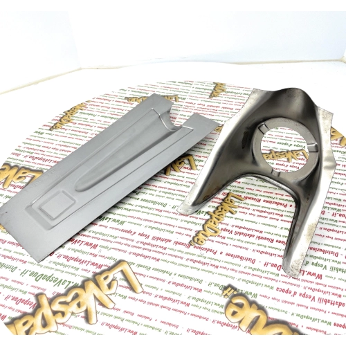 Nasello calandra musetto copristerzo lamierato stemma quadrato VESPA 50 90 125 SS N L R VMA1T portaclacson 3 fori