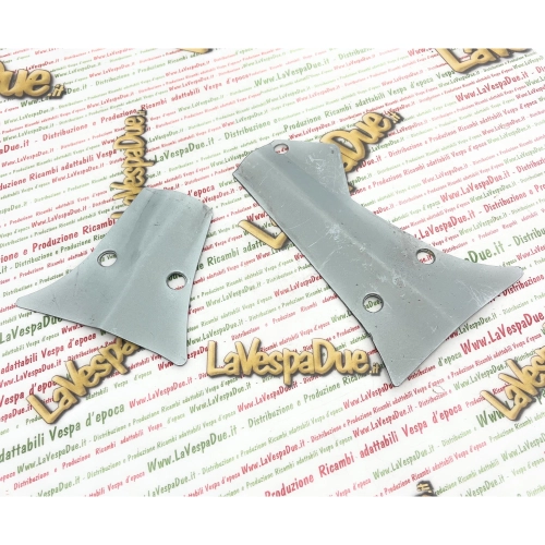 Zinc-plated dust covers for the lower protection of the handlebars, throttle control and gear shift for VESPA 125 ET3 PRIMAVERA SUPER ro 114763 114764