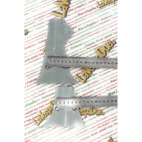 Zinc-plated dust covers for the lower protection of the handlebars, throttle control and gear shift for VESPA 125 ET3 PRIMAVERA SUPER ro 114763 114764