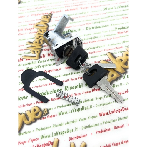 Trunk lock for VESPA 50 80 90 125 150 200 PRIMAVERA ET3 PX PE SUPER SPRINT RALLY 180 SS ro 073258 139379