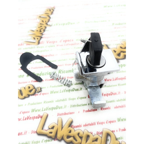 Trunk lock for VESPA 50 80 90 125 150 200 PRIMAVERA ET3 PX PE SUPER SPRINT RALLY 180 SS ro 073258 139379