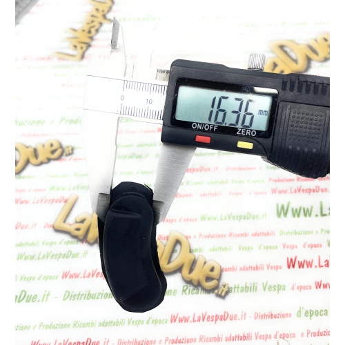 Gummieinsatz für Schwungradschlitze für VESPA PX