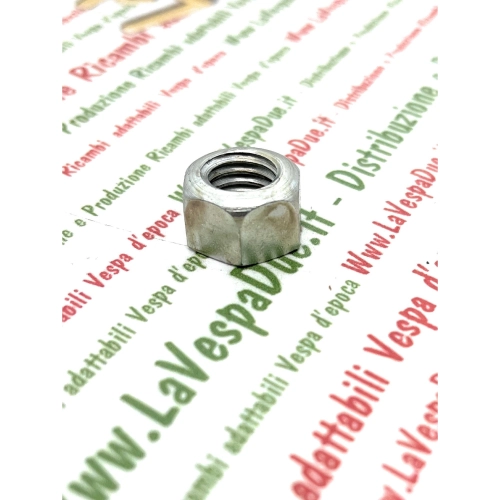 Tuerca M10 para tornillo de manillar VESPA 125 150 160 GS VNB VBA VBB GS ro 012030 M 10 x 1.5 h 9 llave 14 con 1 lado redondeado
