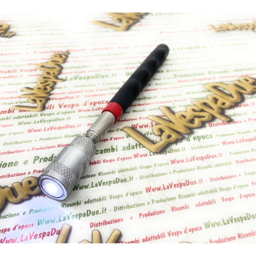 Extendable telescopic magnetic lifter pen with 66 cm magnet and integrated LED light