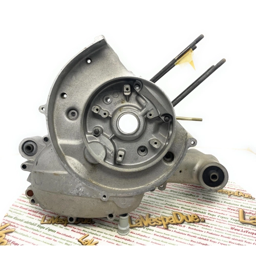Carter motore originale PIAGGIO fondo di magazzino per VESPA 125 PK primavera aspirazione 2 fori r.o. 222134