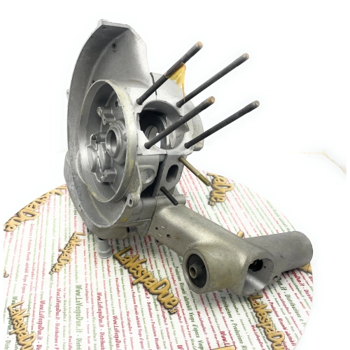 Carter motore originale PIAGGIO fondo di magazzino per VESPA 125 PK primavera aspirazione 2 fori r.o. 222134
