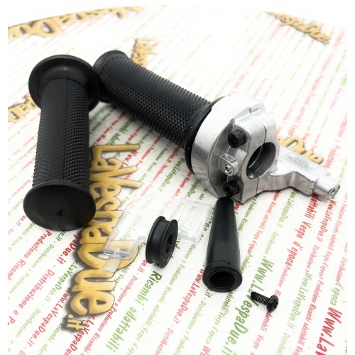Einzug-Gashebelsteuerung für PIAGGIO 50 CIAO SI BRAVO BOXER, maximaler Hub 43 mm (36 mm/148°), rechter Hebelhalter