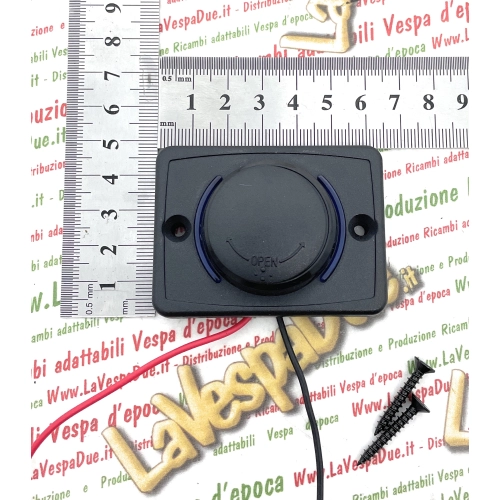 Cargador universal impermeable de 12 y 24 voltios con doble puerto USB, máx. 3 Ah, con cubierta protectora para baúles VESPA, APE, LAMBRETTA, PX, COSA, GS, GT, para coches, motocicletas, scooters, barcos y camiones.