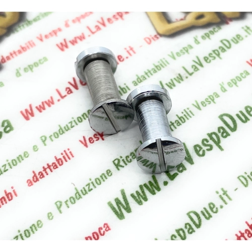 Paire de vis chromées à tête fendue pour fixation de levier pour VESPA 98 V98T 125 Bacchetta V1T V15T V30 V33 VU1T U APE 125 A1T a A15T 150 AB1T AB2T ro 610326M vis fabriquées en Italie