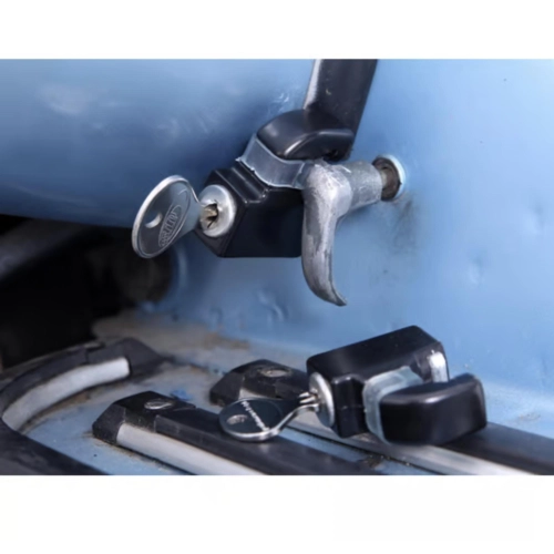 Verchromtes Aluminium-Diebstahlsicherungsset für Seitenhauben für Vespa 80 125 150 160 180 200 GS SS PX PE GT GTR TS SUPER GL SPRINT / VELOCE