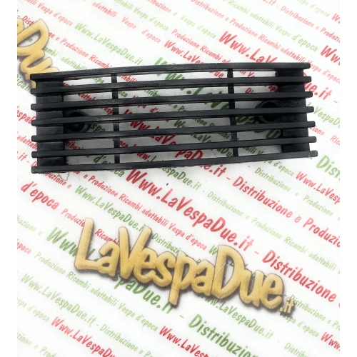 Grille de capot avant noire 117 x 42 mm pour VESPA 125 150 200 PX PE ARCOBALENO ro 564221 219119