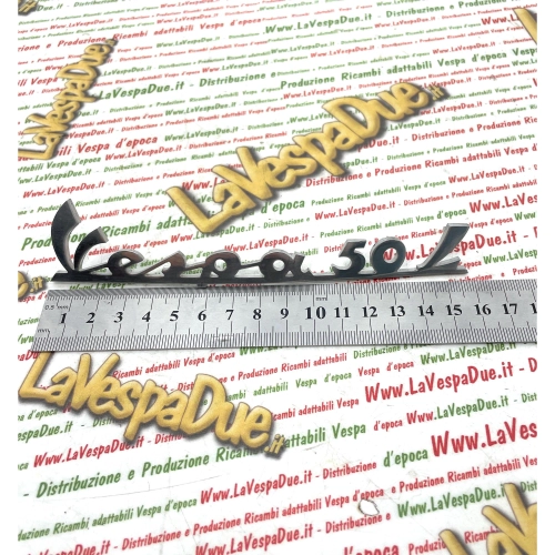 Rear plate lettering in polished aluminum, 158 mm long, for VESPA 50 L, italic, Italian product in ir.o. casting. 151712