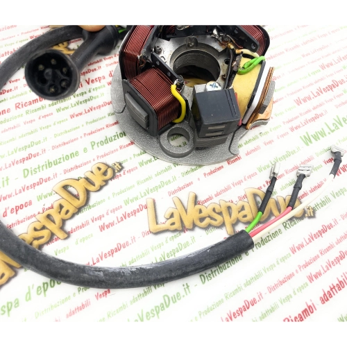 Originaler Spulenträger für VESPA PK 50 VMX5T Elektrostarter von 1982 bis 1984 APE 50 FL FL2 FL3 EUROPA RST MIX ro 199500 497651