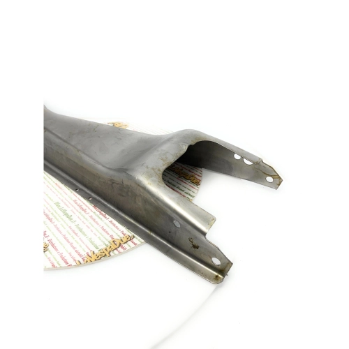 Mitteltunnel-Blech für Fußrastenabdeckung VESPA 80 125 150 200 PX T5 ab Baujahr 1984, italienisches Produkt