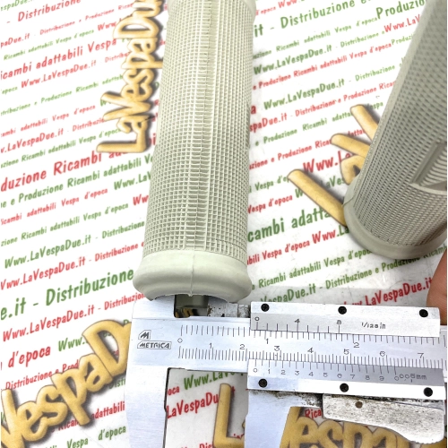 Paar graue Griffe für VESPA 150 VL1T VL2T STRUZZO 150 GS VS1T Außenkabel ro 022885 Italienische Fertigung