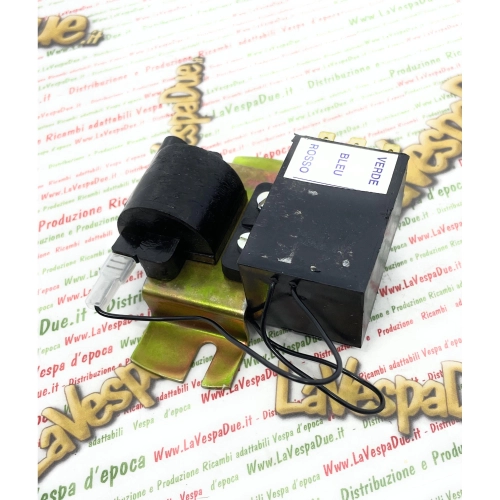 Unidad de control electrónico para fijación del chasis de la VESPA RALLY 200. Encendido ro 124697.